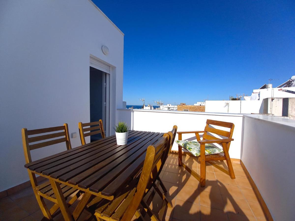 Вілла Casa Ortiz With Private Roof Terrace - Oceanview Коніль-де-ла-Фронтера Екстер'єр фото